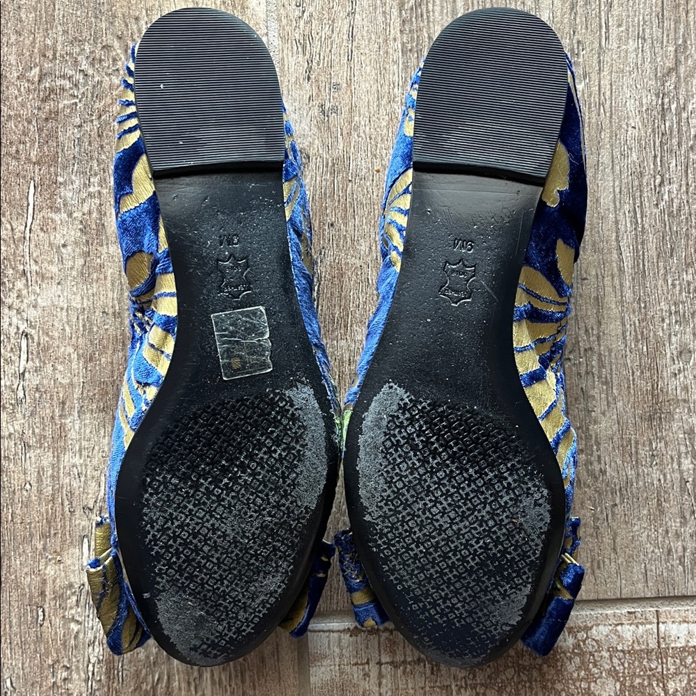 Tory Burch Blue Dahlia and Gold Flats - Picture 5 of 6